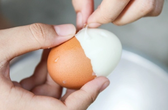 蛋殼難剝處理方法