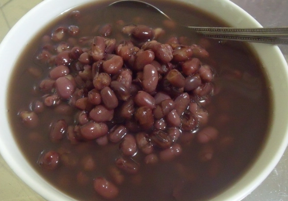 煮紅豆湯糖分添加 煮紅豆湯糖分添加