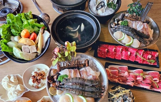 海鮮火鍋吃到飽