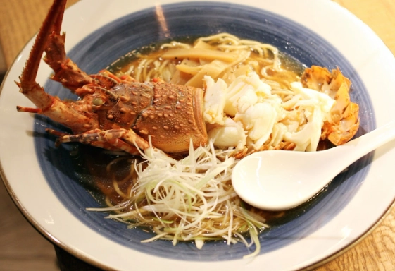 伊勢龍蝦拉麵 餐廳