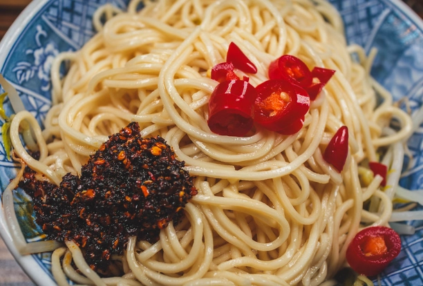 台灣素食烏醋麵做法