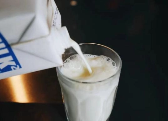 牛奶過敏替代 牛奶過敏替代