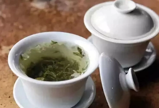 空腹喝綠茶好處 空腹喝綠茶好處