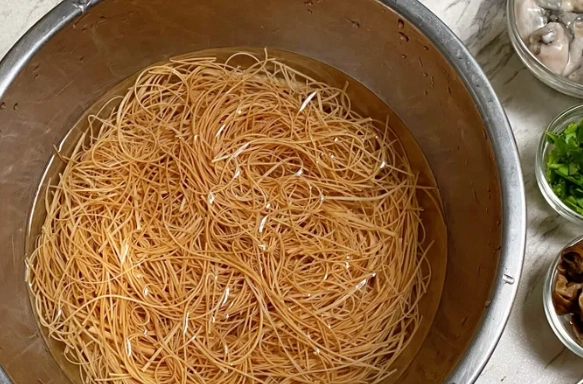 紅麵線要洗嗎