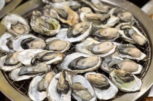 台灣小吃烤蚵仔 台灣小吃烤蚵仔