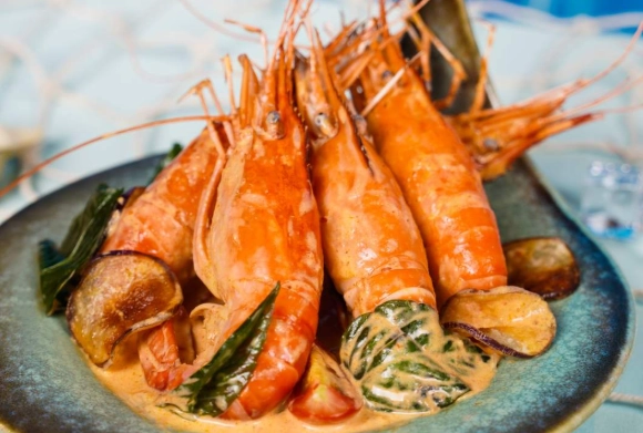 香港逸東酒店周邊美食