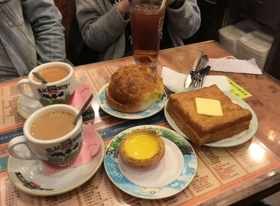 香港地铁站小吃