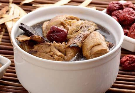 何首烏雞湯好處
