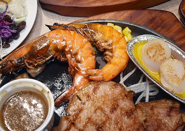 大里吃到飽餐廳