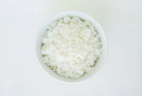 如何測量100g白飯