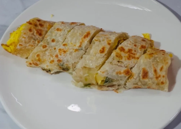 台灣傳統早餐蔥抓餅