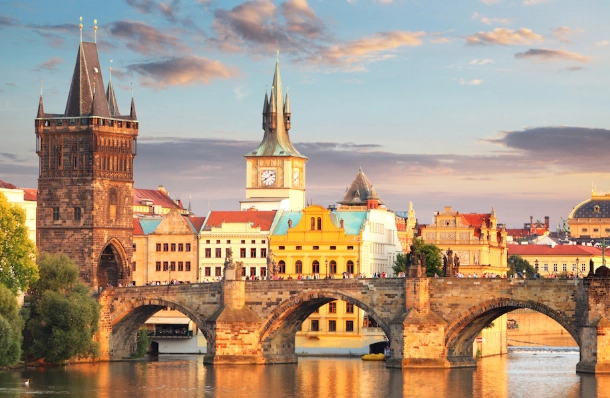 布拉格橋塔參觀