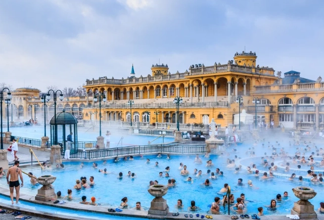布達佩斯溫泉