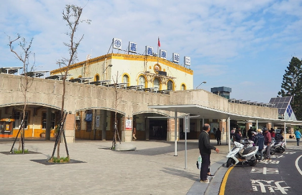 嘉義火車站景點