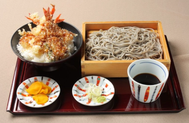 北海道溫泉街餐廳