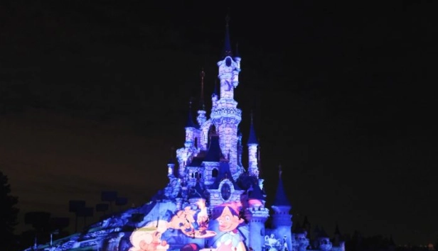 迪士尼樂園夜間表演
