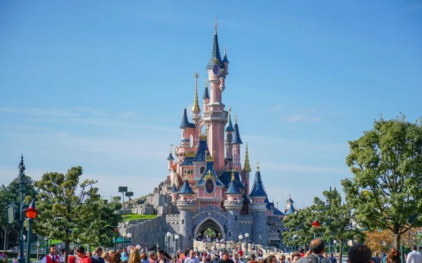 迪士尼遊行時間表 迪士尼遊行時間表