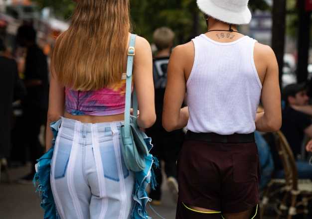 巴黎6月穿搭 巴黎6月穿搭