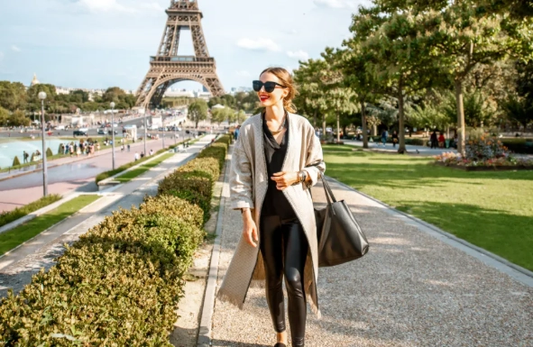 法國10月天氣穿著