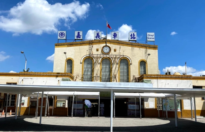 嘉義火車站附近有什麼好玩的