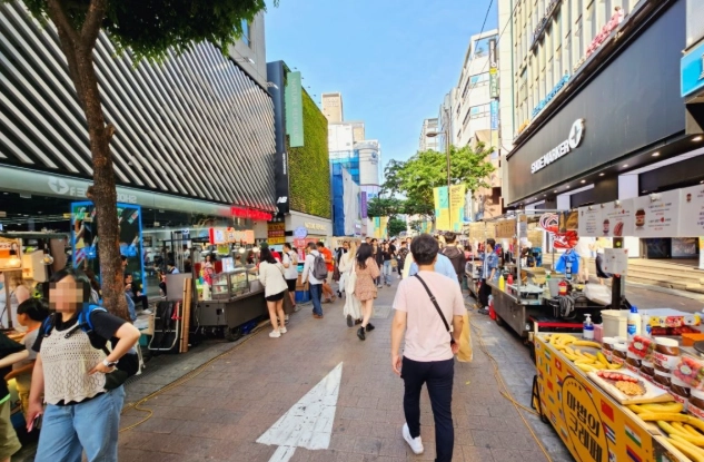 明洞地下街交通