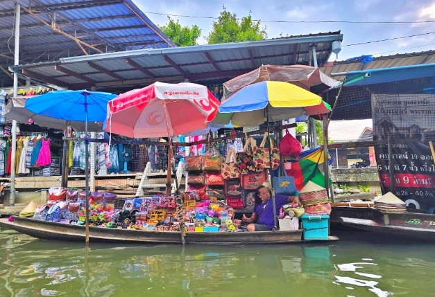 丹嫩莎朵水上市場交通