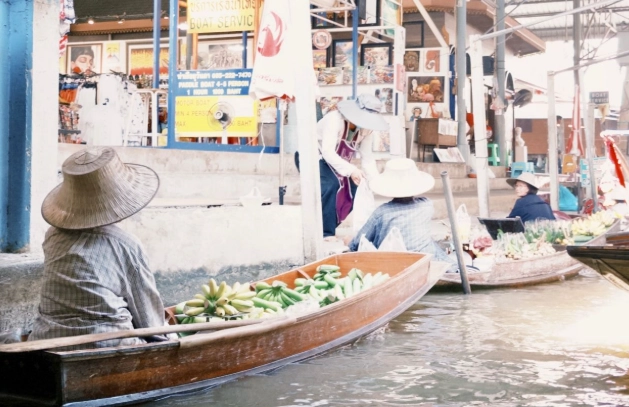 丹嫩莎朵水上市場交通