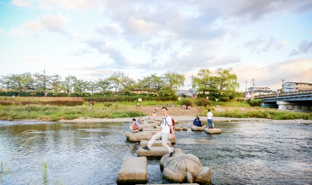 鴨川跳石頭 夜晚