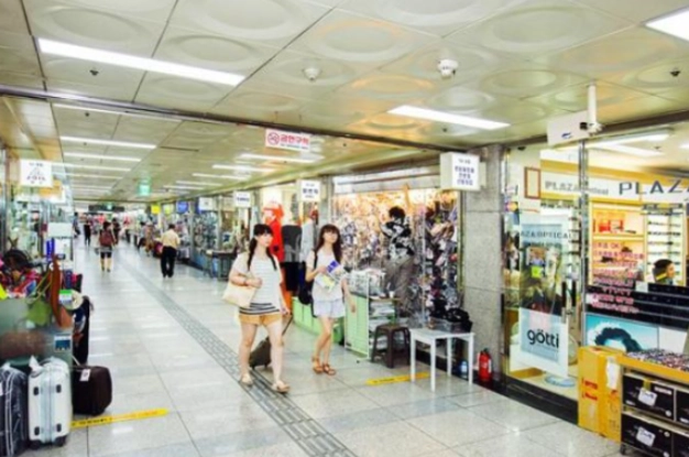 明洞地下街怎麼去