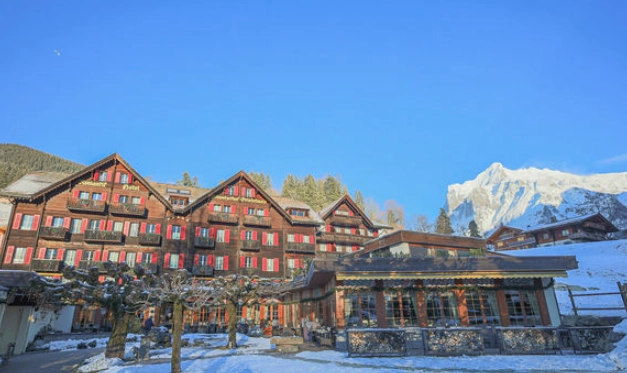 格林德瓦 自由行