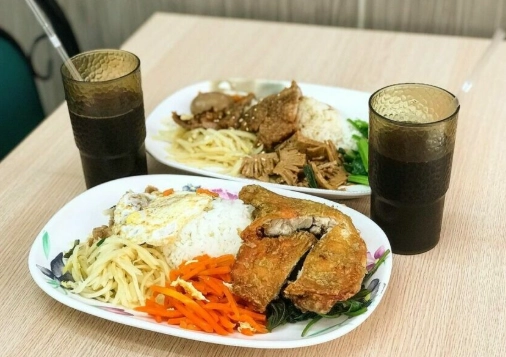 高鐵左營站美食