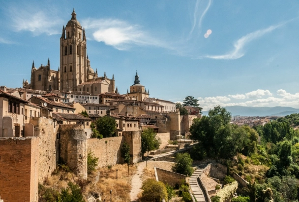 塞哥维亚交通攻略