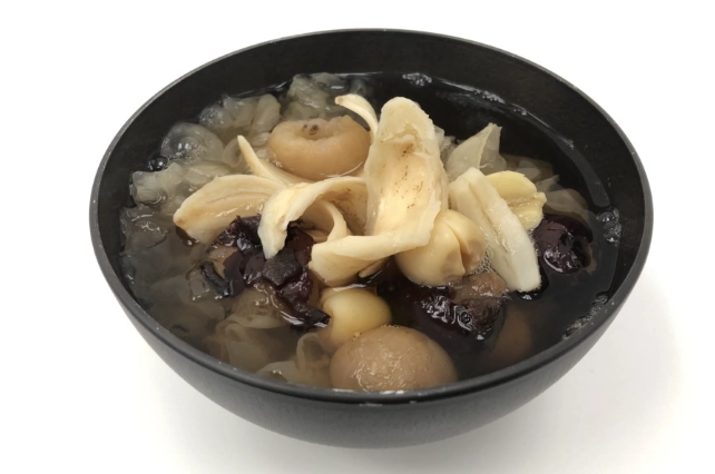 蓮子百合紅棗湯