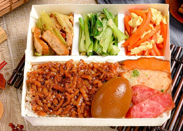 滷肉飯便當熱量