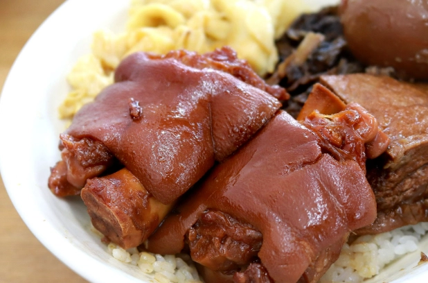 豬腳飯營養