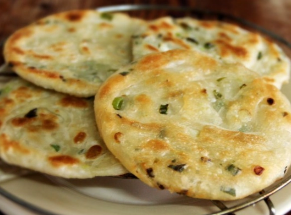 炸彈蔥油餅做法