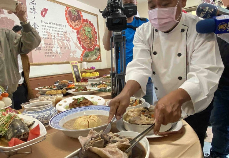 雞仔豬肚鱉總舖師