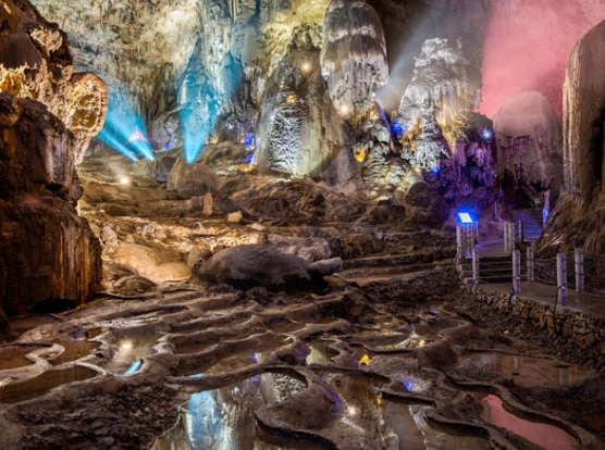 貴州溶洞景點
