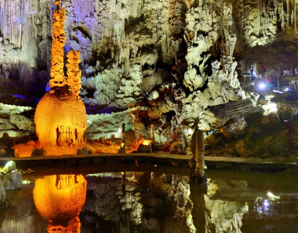 貴州織金洞旅遊交通