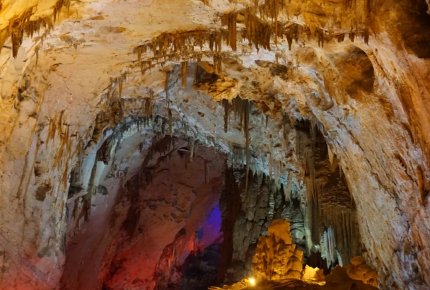 織金洞交通資訊
