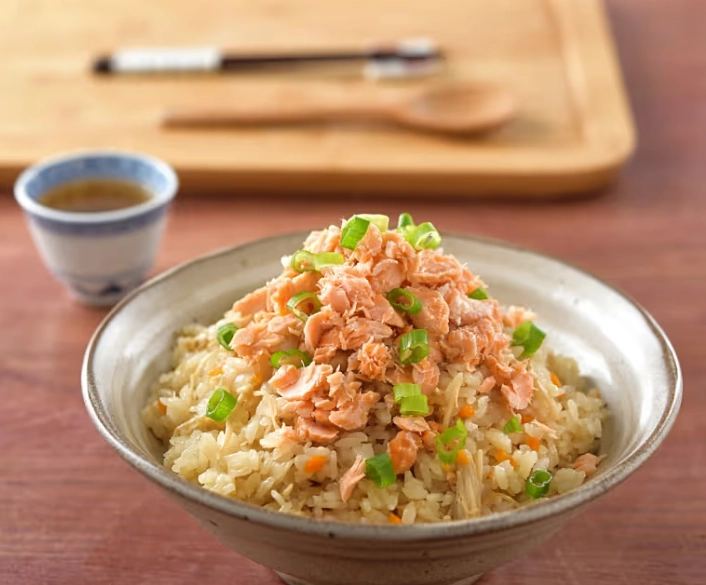 奶油金針菇鮭魚餐廳