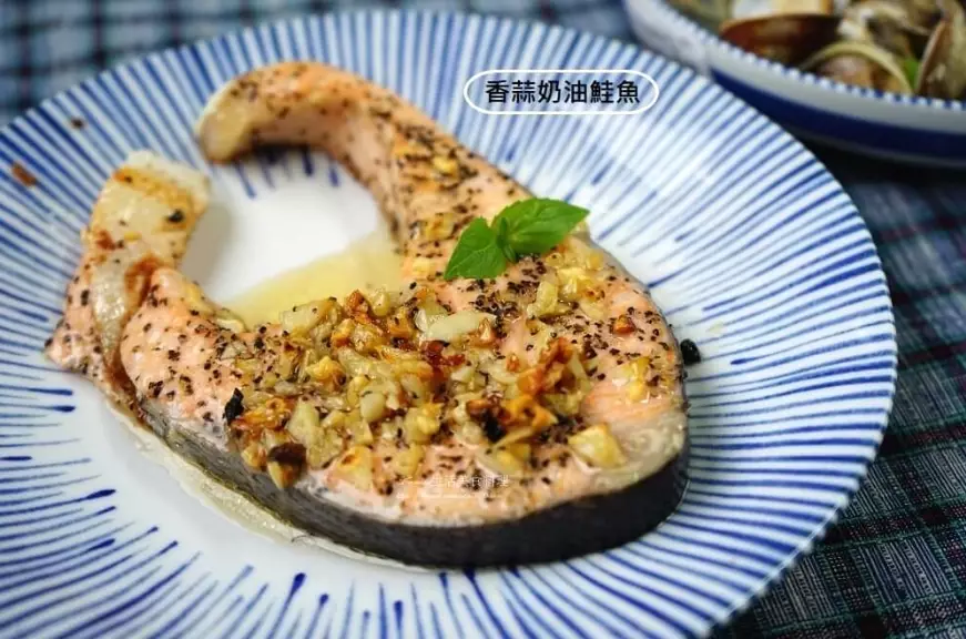 奶油金針菇鮭魚食譜