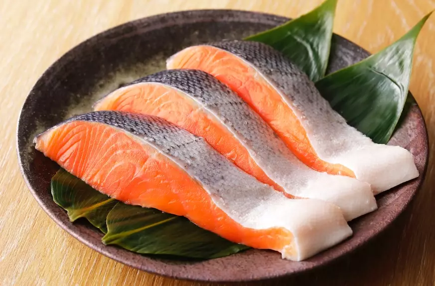 芹菜鮭魚 餐廳 芹菜鮭魚 餐廳