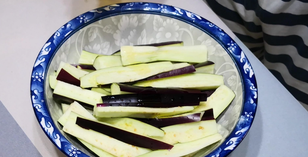 電鍋蒸茄子 電鍋蒸茄子