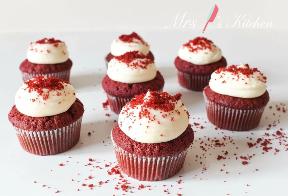 紅絲絨杯子蛋糕