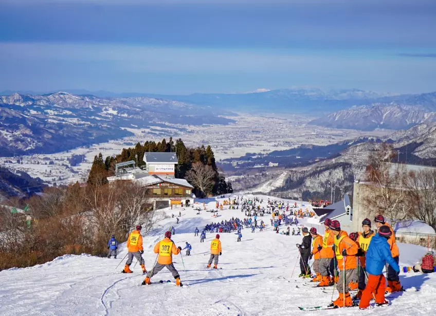 日本滑雪旅遊