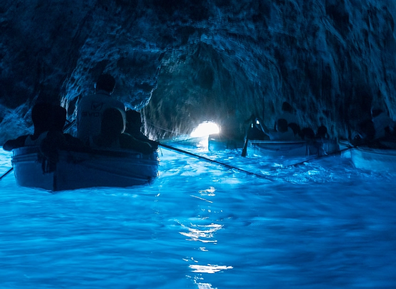 卡普里島藍洞