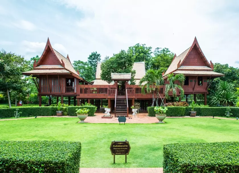 北碧府包車 北碧府包車