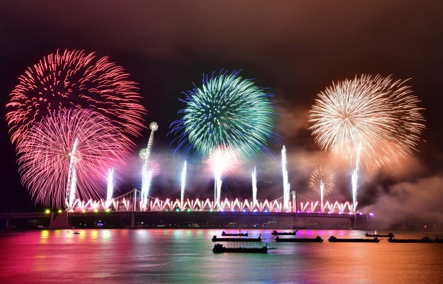 釜山塔跨年煙火