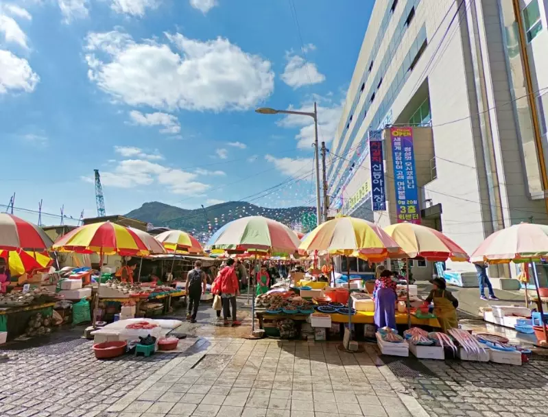釜山塔附近旅遊